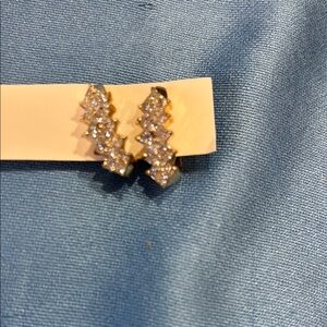 Elegant 14KT Gold and Diamond Women's Earrings